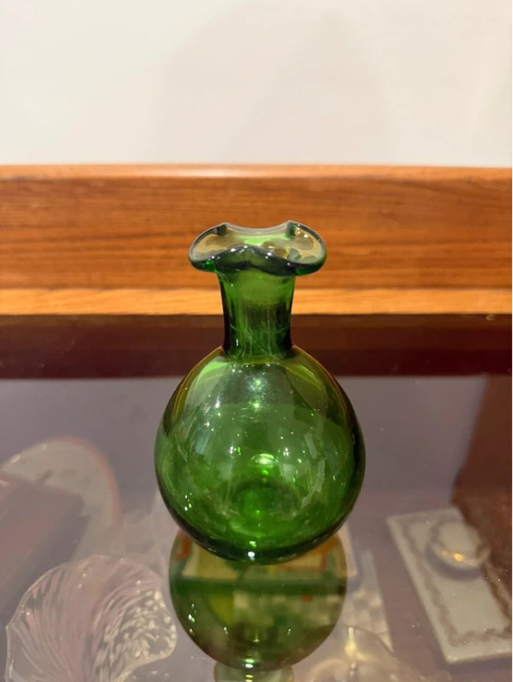 Vintage Emerald Green Art Glass Bud Vase